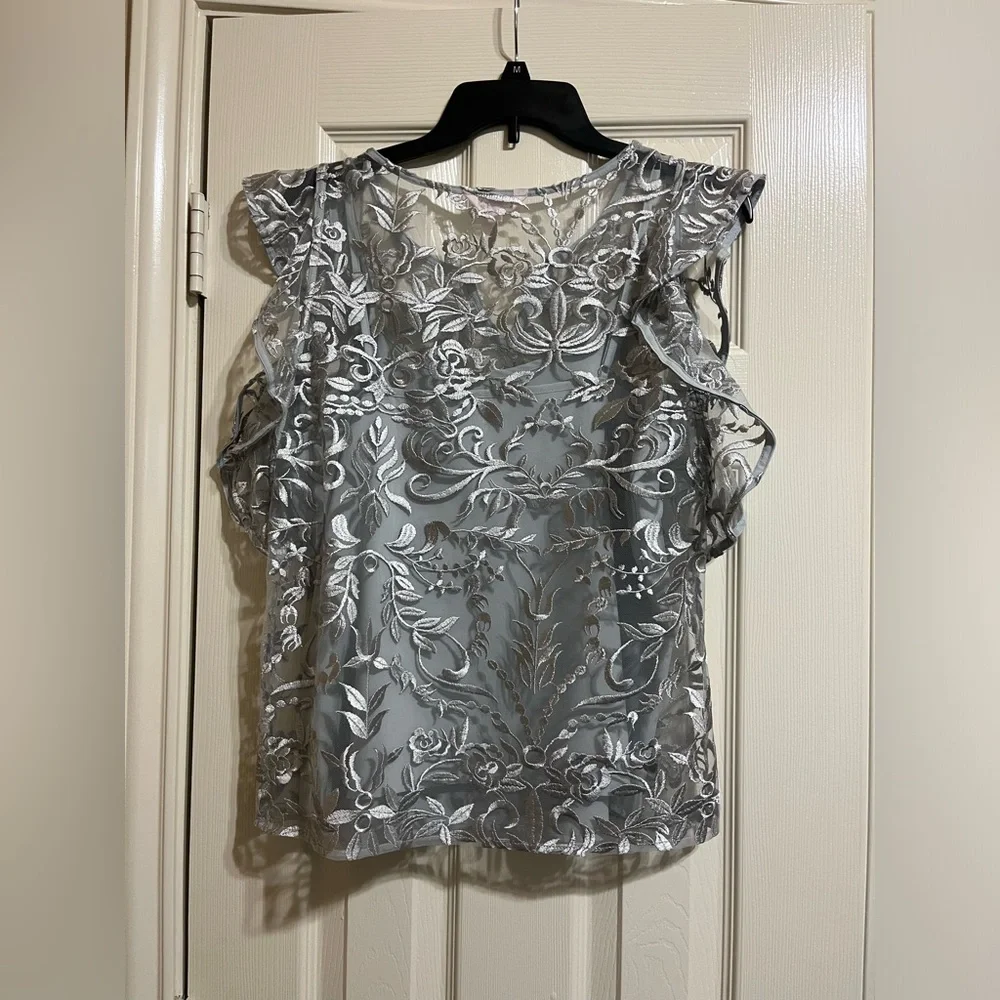 Nanette Lepore Silver Floral Lace Blouse - Picture 2 of 3